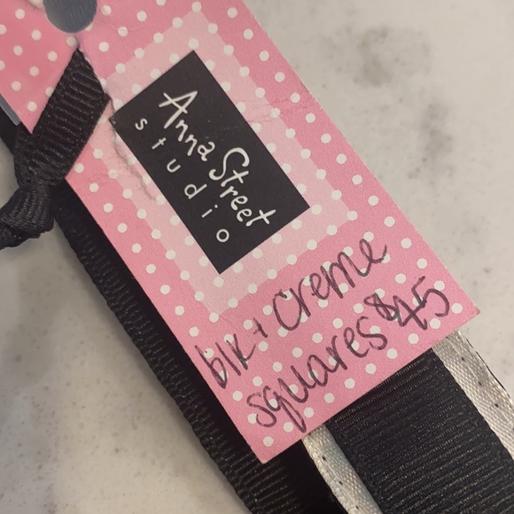 NWT Anna Street Studio Fabric Ribbon Wristlet - Picture 7 of 11